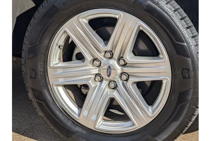 $25455 : Ford Expedition 2020 4x2 XLT image 9