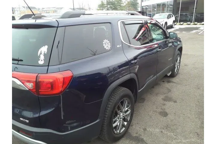 $14715 : GMC Acadia 2017 4x4 SLT-1 4d image 10