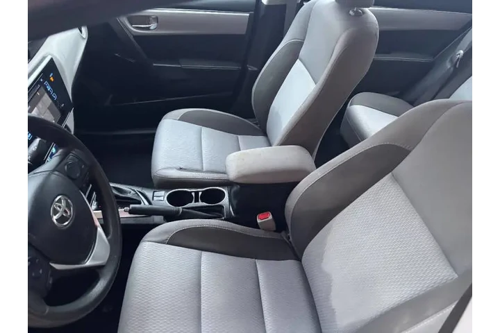 $15500 : 2018 Corolla LE image 10