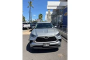 $37816 : Toyota Highlander 2023 L 4dr thumbnail
