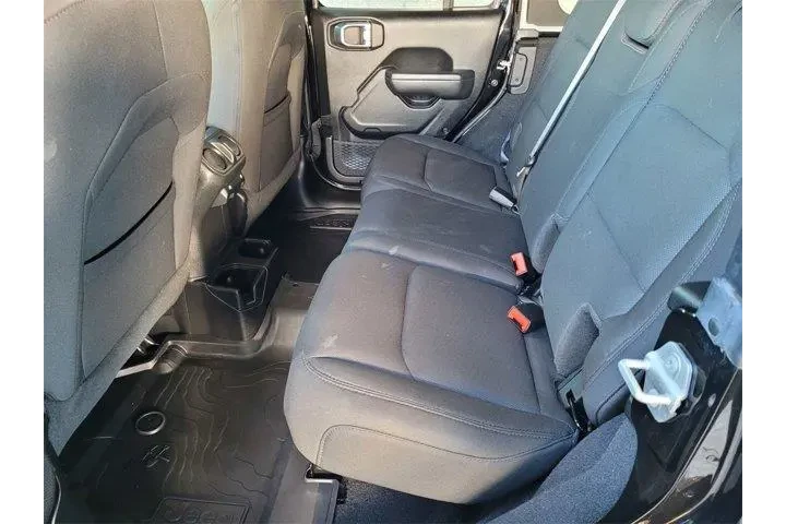 $34288 : Jeep Wrangler 2023 4x4 Sport image 6