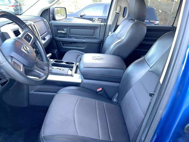 $16000 : 2011 RAM 1500 CREW CAB image 7