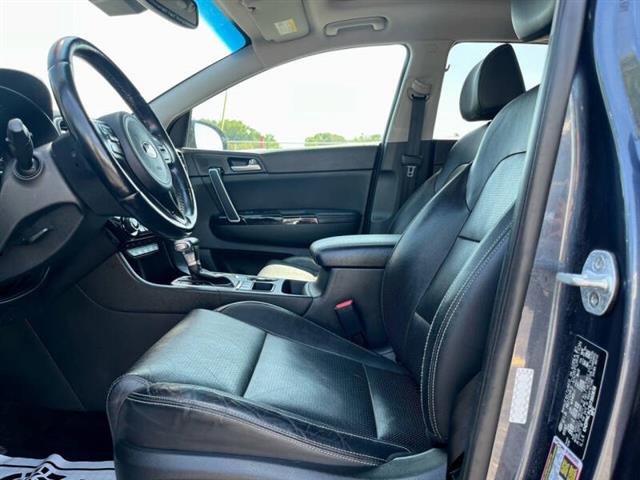 $14995 : 2018 Sportage EX image 10