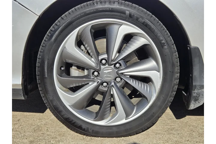 Honda Clarity Plug-In Hybrid image 7