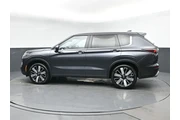 $23995 : Mitsubishi Outlander 2025 AW thumbnail