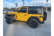 Jeep Wrangler 2021 4x4 Sport thumbnail