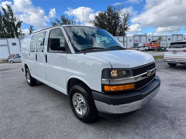 $22000 : Chevrolet Express G2500 image 5