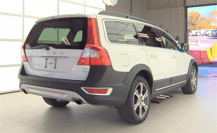 $12000 : 2013 VOLVO XC70 image 5