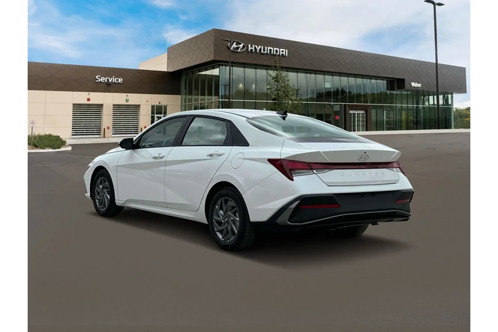 $19998 : Hyundai ELANTRA 2024 SEL 4dr image 5