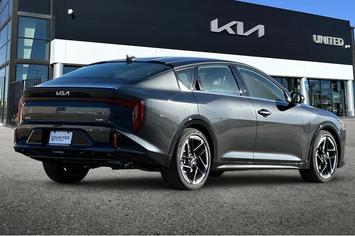 $26385 : New 2025 K4 GT-Line image 3