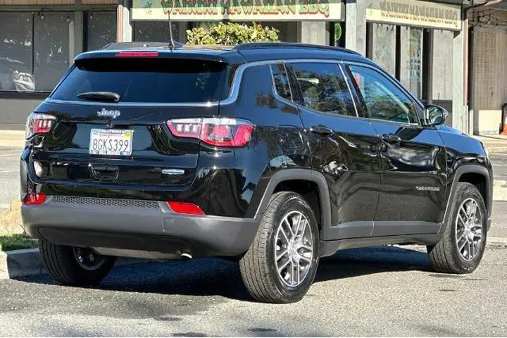 $12540 : Jeep Compass 2018 Latitude 4 image 3