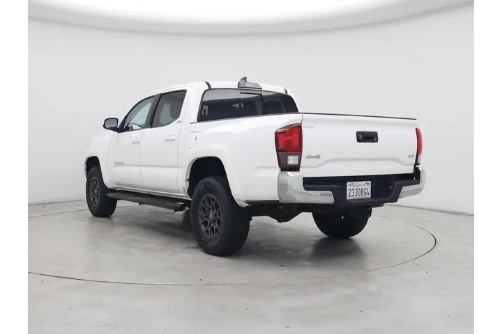 $30998 : Toyota Tacoma 2018 4x4 SR5 V image 2