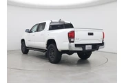 $30998 : Toyota Tacoma 2018 4x4 SR5 V thumbnail