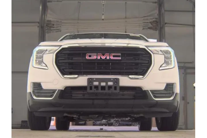 $23993 : GMC Terrain 2023 AWD SLE 4dr image 3