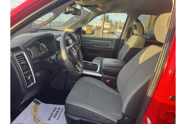 $31590 : Ram 1500 Classic 2023 4x4 SL image 9