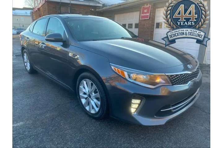 2018 Optima image 2