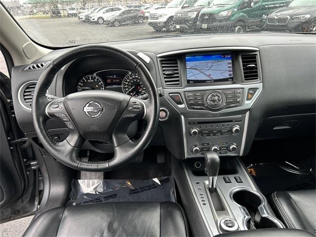 $18000 : Pre-Owned 2018 Pathfinder SL image 5