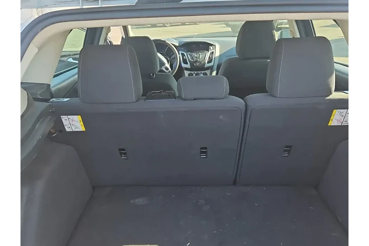 $6000 : Ford Focus 2014 SE 4dr Hatch image 9