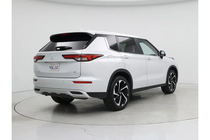 $26998 : Mitsubishi Outlander 2024 SE image 8