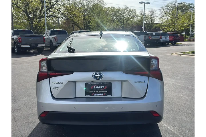 $16283 : 2022 Prius LE image 6