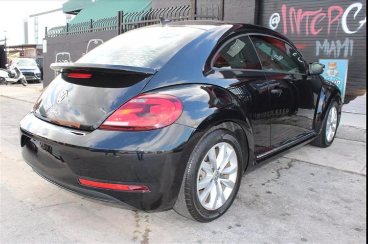 $12900 : Volkswagen Beetle image 7