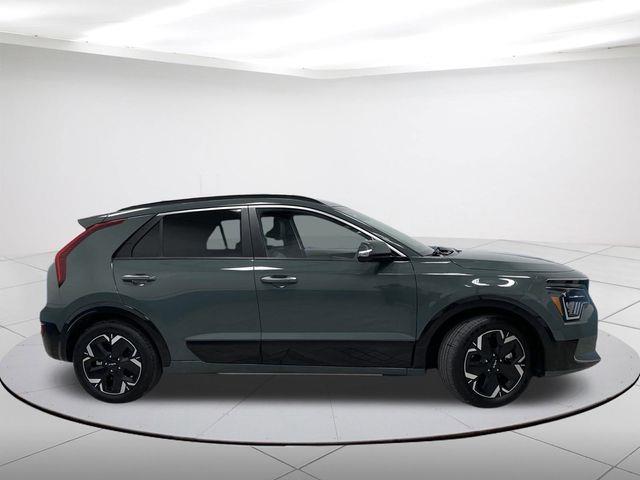 $27659 : Pre-Owned 2023 Niro EV Wave image 2