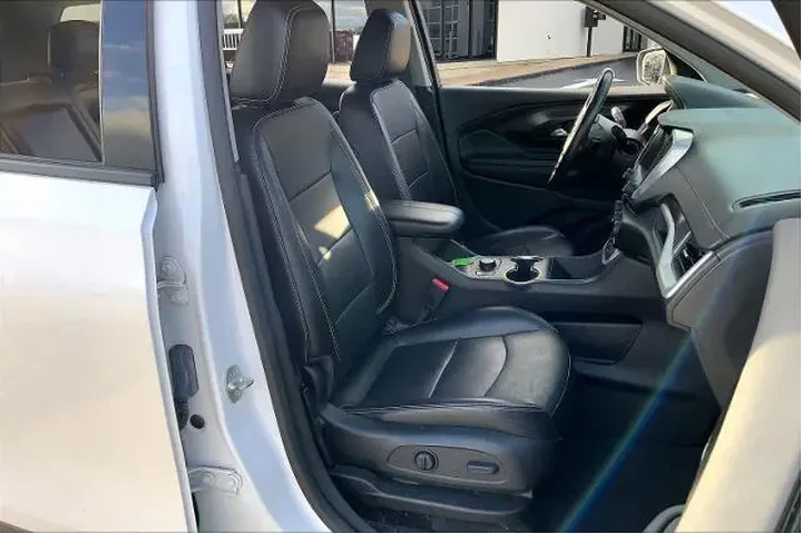 $20381 : GMC Terrain 2022 SLT 4dr SUV image 8