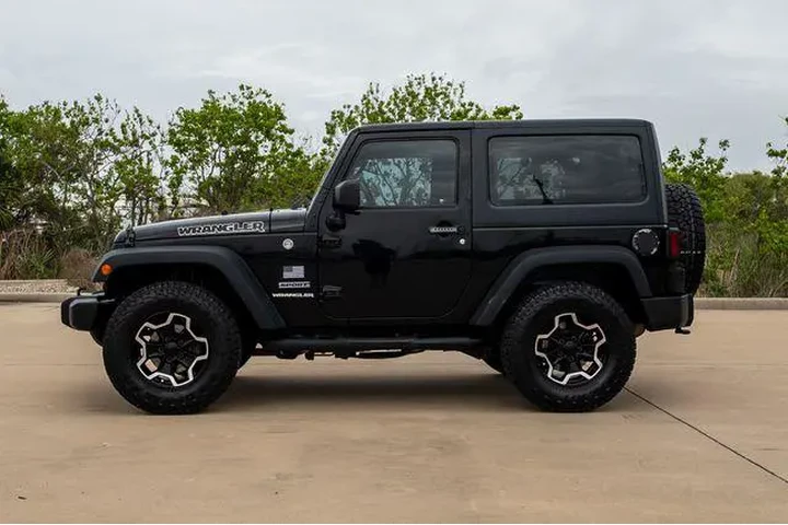 $18381 : Jeep Wrangler 2017 4x4 Sport image 5