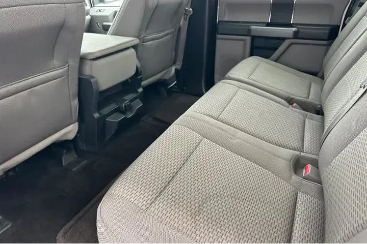 $17500 : Ford F-150 2015 4x2 XL 4dr S image 4