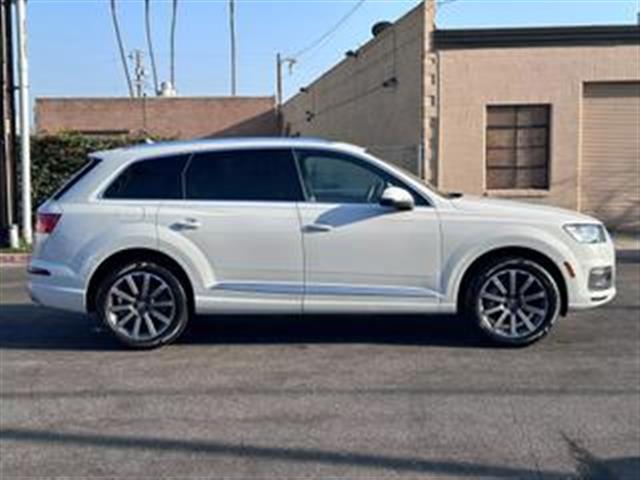 $19990 : 2017 AUDI Q72017 AUDI Q7 image 4