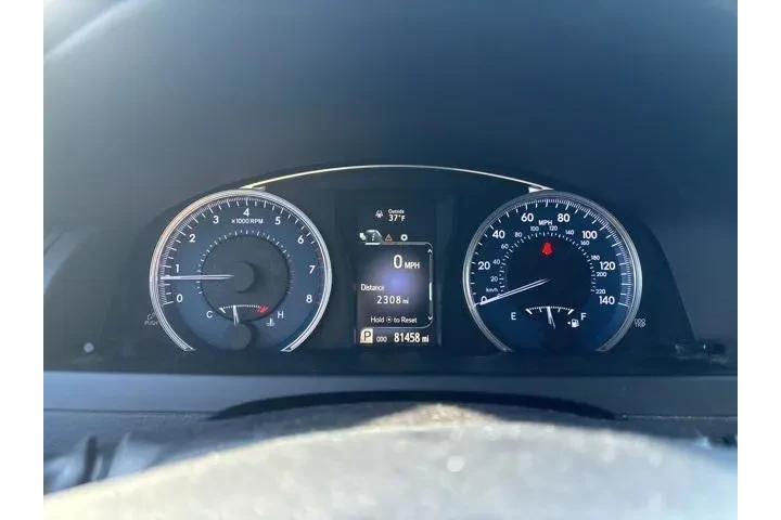 $17998 : Toyota Camry 2017 LE 4dr Sed image 2