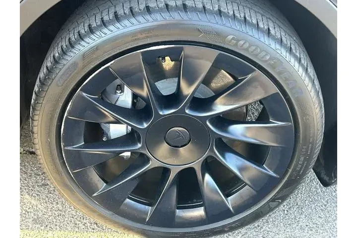 $38354 : Tesla Model Y 2024 Long Rang image 7