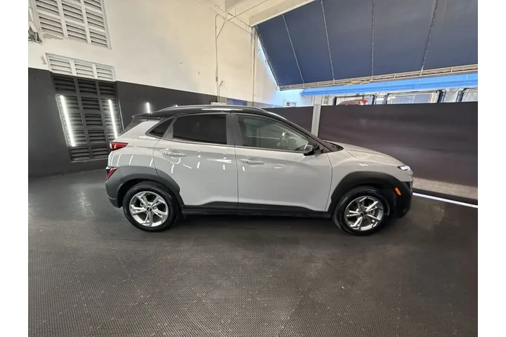 $15354 : Hyundai KONA 2023 SEL 4dr Cr image 9