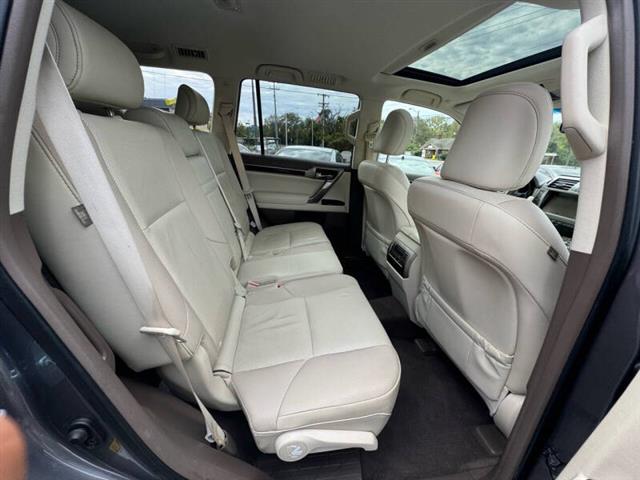 $32995 : 2019 GX 460 image 10