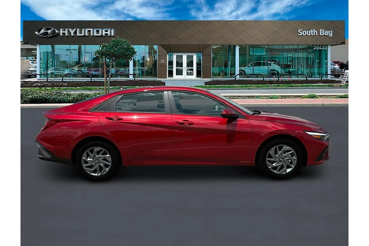 $24998 : Hyundai ELANTRA Hybrid 2025 image 9