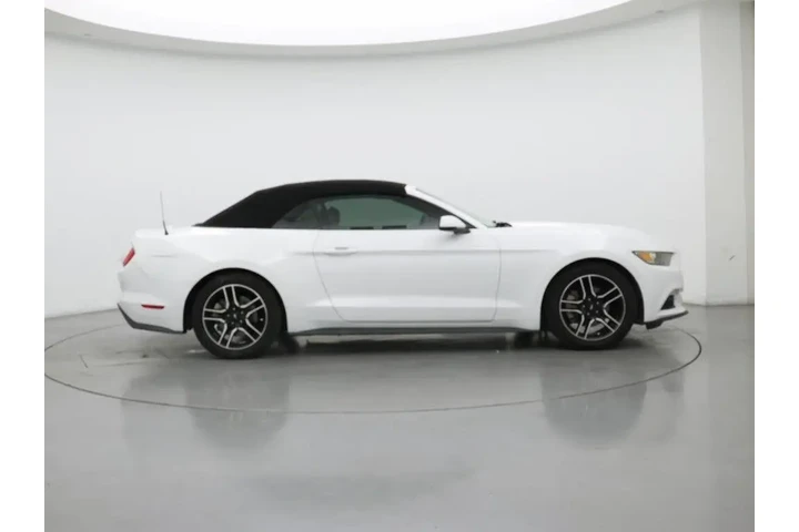 $16998 : Ford Mustang 2017 EcoBoost P image 7