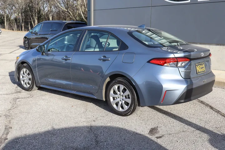 $21588 : 2025 Corolla LE CVT image 6