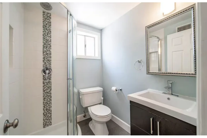 $5995 : 4978 N. Maywood Ave , Los Ange image 10