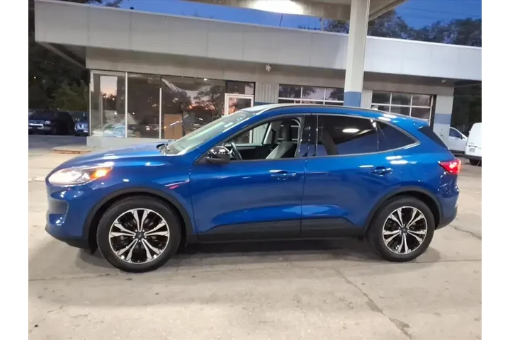 $24987 : Ford Escape 2022 SE 4dr SUV image 6