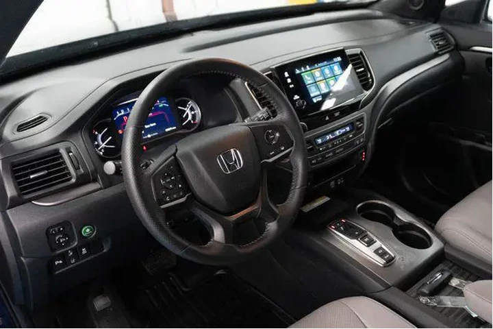 $31367 : Honda Passport 2022 AWD EX-L image 3