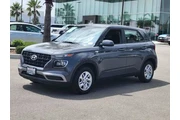 $19900 : Hyundai VENUE 2026 SE 4dr Cr thumbnail