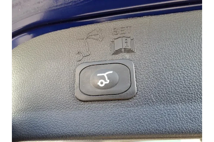 $10749 : Ford Escape 2015 AWD SE 4dr image 10