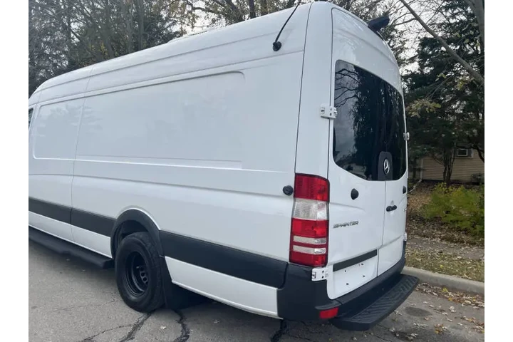 $28991 : 2017 Mercedes-Benz Sprinter 3 image 7