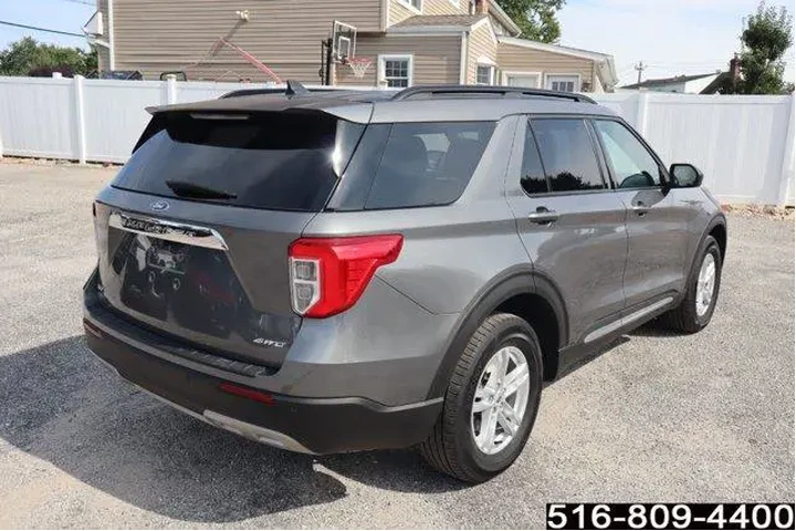 $33447 : Ford Explorer 2023 AWD XLT 4 image 6