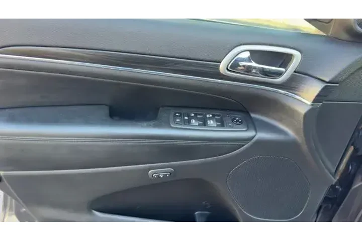 $20388 : Jeep Grand Cherokee 2020 4x4 image 10