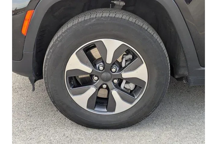 $25999 : Jeep Grand Cherokee 2024 4x4 image 10