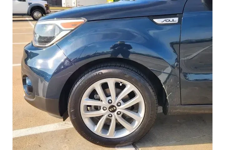 $11540 : Kia Soul 2019 + 4dr Crossove image 8