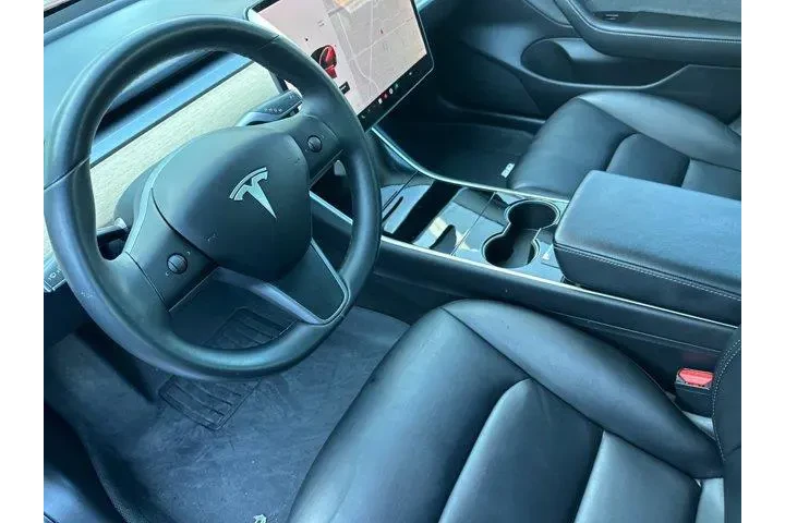 $16499 : Tesla Model 3 2018 Mid Range image 10