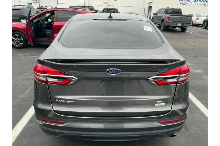 $12464 : Ford Fusion 2019 SE 4dr Seda image 4