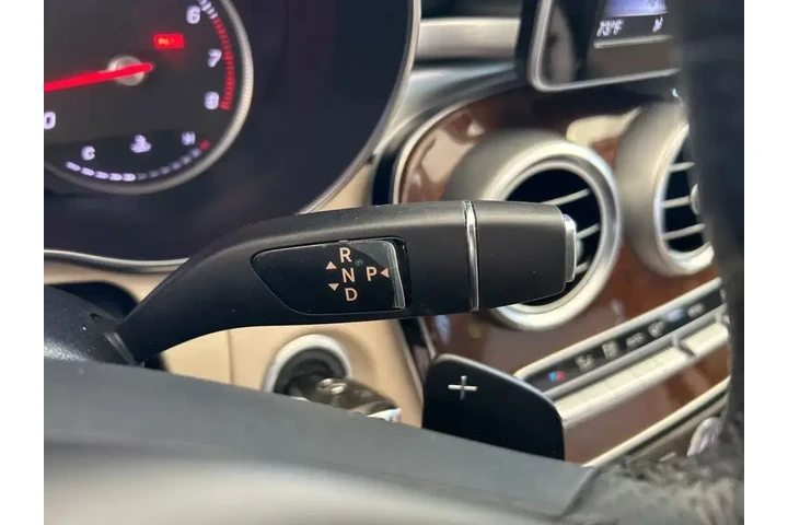 $20147 : Mercedes-Benz C-Class 2018 A image 8